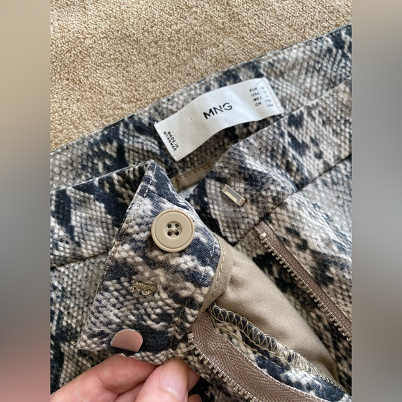 NWOT snake print pants. USA size 12. Mango. Never worn. - Picture 1 of 3